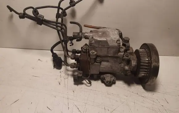 Volvo S80 Fuel injection high pressure pump 2464463294