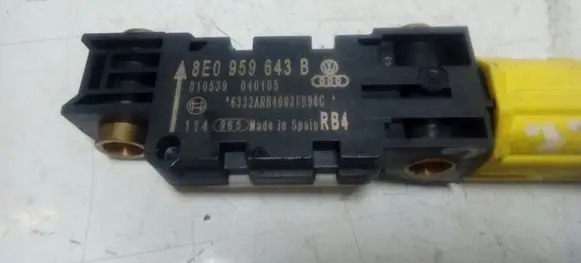 Audi A4 S4 B7 8E 8H Airbag deployment crash/impact sensor 8E0959643B