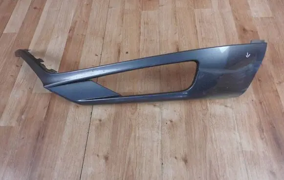Volvo XC90 Front bumper splitter molding 31383800