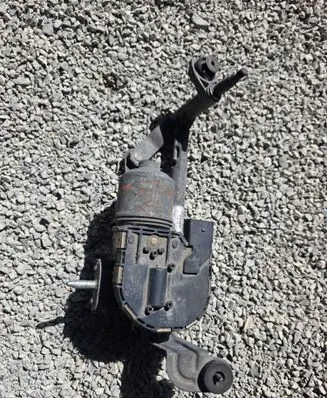 Volkswagen Golf Plus Front wiper linkage and motor 5M0955023C