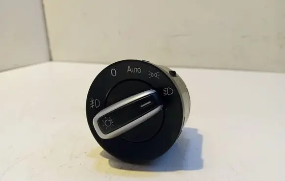 Volkswagen PASSAT B6 Light switch