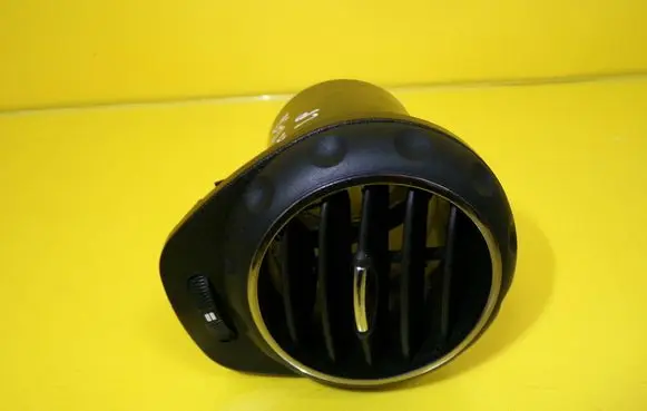 Dashboard side air vent grill/cover trim