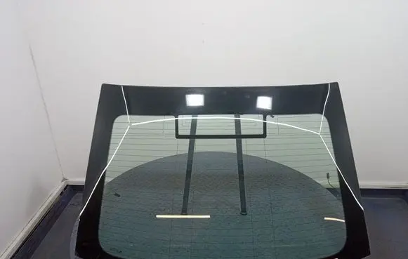 Skoda Octavia 985 Rear windscreen/windshield window 5E6845049