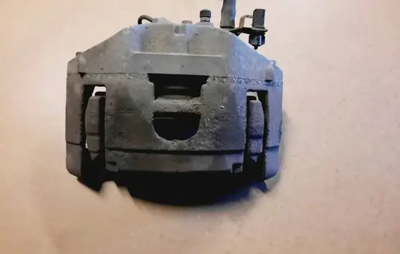 Front brake caliper