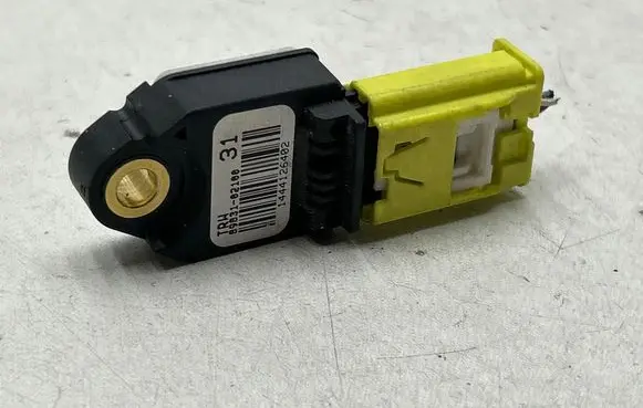 Toyota Avensis T270 Airbag deployment crash/impact sensor 8983102100 1444126402