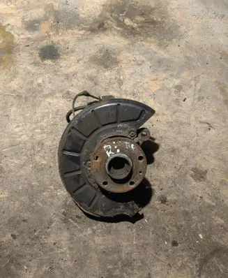 Volkswagen Tiguan Front wheel hub 