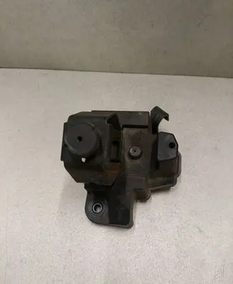 Headlight/headlamp mounting bracket