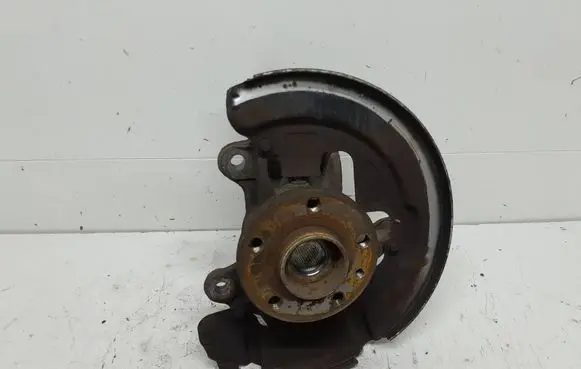 Volvo V60 Front wheel hub 6G913K171A