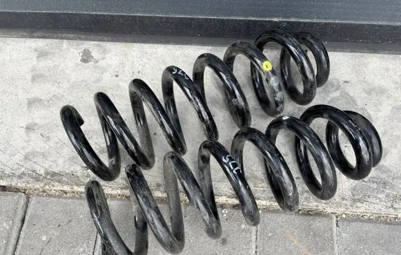 Mercedes-Benz GLC X253 C253 Rear coil spring