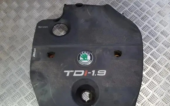 Skoda Octavia Mk1 (1U) Engine cover (trim) 038103925e 012784a