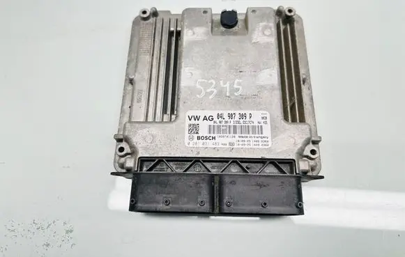 Volkswagen Touran III Engine control unit/module 04L907309P 0281031483
