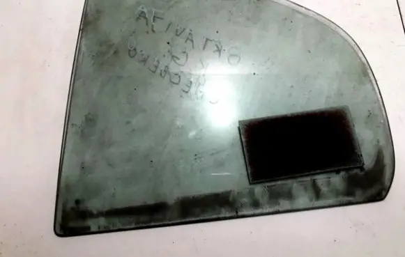 Skoda Octavia Mk1 (1U) Rear side window