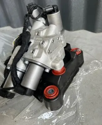 BMW 5 F10 F11 Air suspension compressor 10641010 13453152774