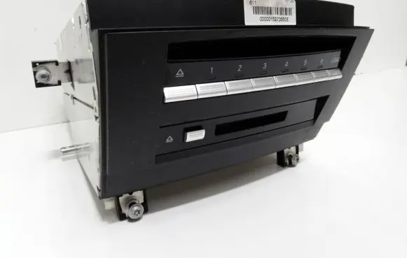 Mercedes-Benz CL C216 Radio/CD/DVD/GPS head unit A2168203985 A2168207085