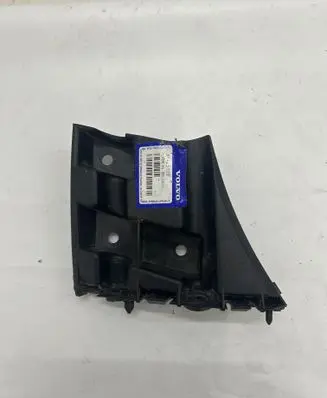 Volvo V40 Front bumper mounting bracket 31425109