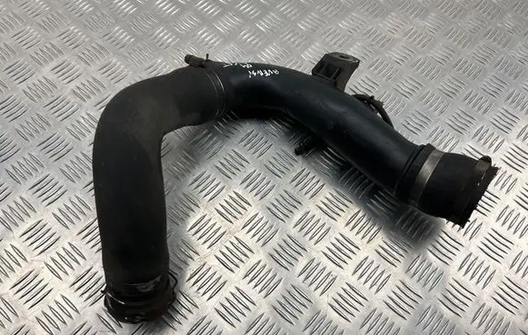 Intercooler hose/pipe