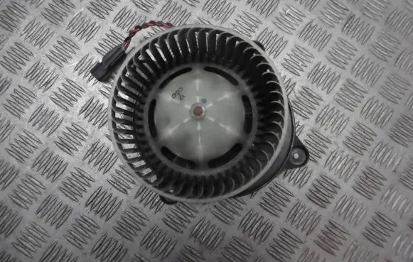 Chrysler PT Cruiser Front door blower motor 