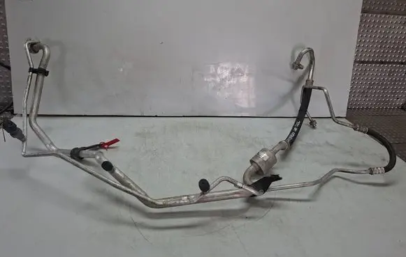 Peugeot 208 I Air conditioning (A/C) pipe/hose S27610782 9670090880