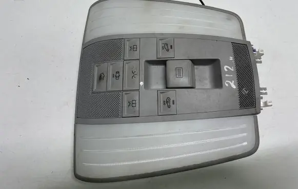 Mercedes-Benz E W212 Front seat light A2129064501