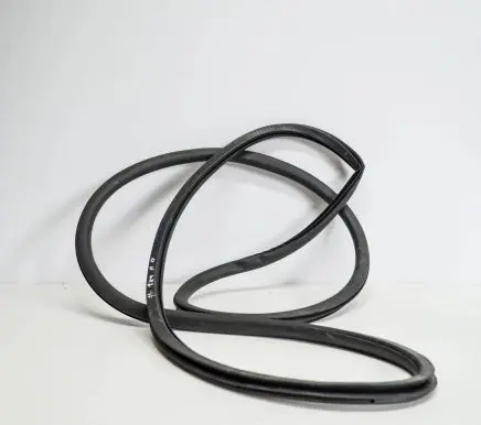Seat Exeo (3R) Rubber seal front door (on door) 8E0831721E
