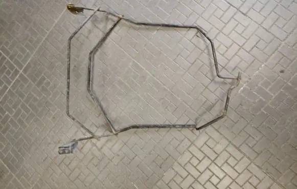 Mitsubishi Grandis Spare wheel mounting bracket 