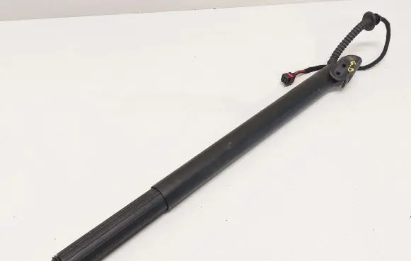 KIA Sportage Tailgate/trunk strut/damper 81770D9100