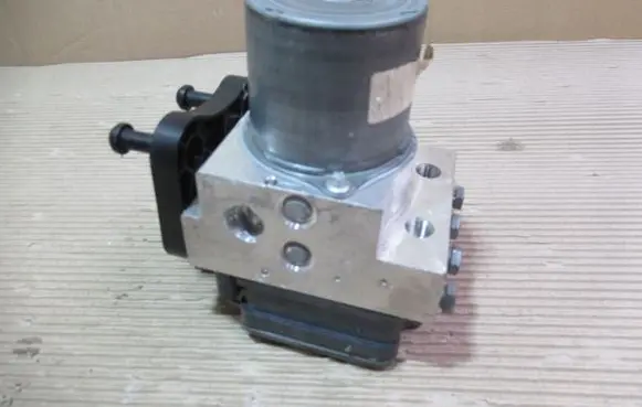 Mercedes-Benz E W213 ABS Pump A2134312701