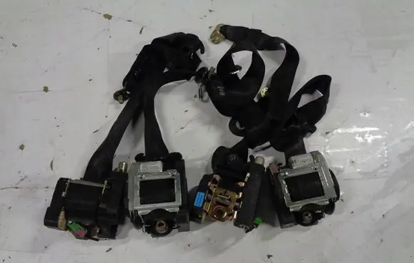 Skoda Superb B8 (3V) Front seatbelt