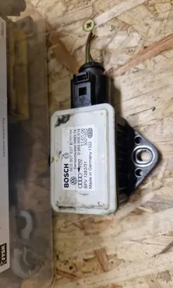 Audi A4 S4 B7 8E 8H ESP acceleration yaw rate sensor 8E0907637B 3001902 0265005618