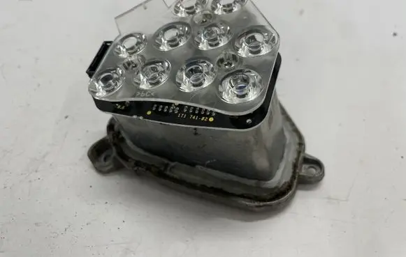 BMW 5 F10 F11 LED ballast control module 17173802