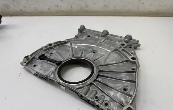 BMW 3 G20 G21 Timing belt guard (cover) 8640047