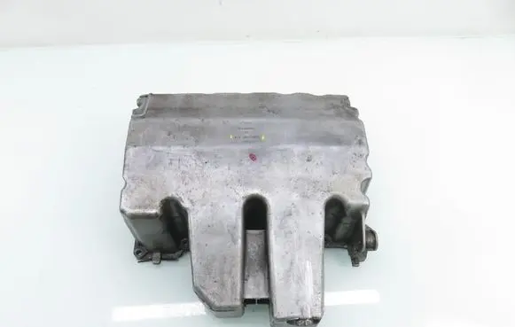 Volkswagen Polo IV 9N3 Oil sump 045103603D
