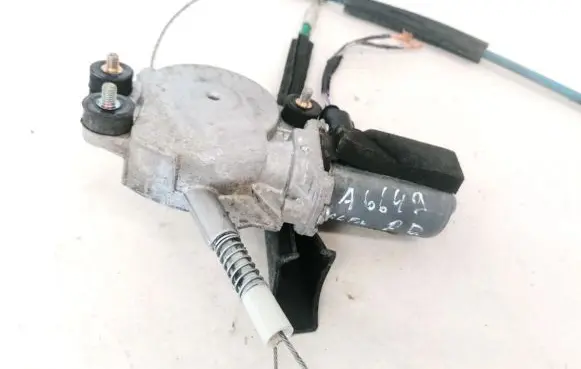 Alfa Romeo 147 Front door window regulator motor 46751870
