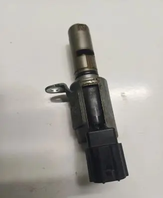 Volvo V40 Camshaft vanos timing valve 4M5G6L713AE