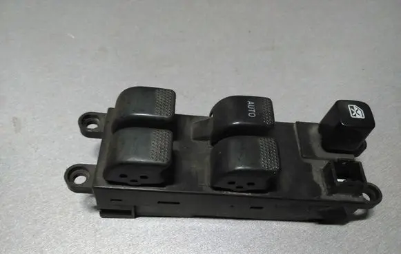 Subaru Legacy Electric window control switch 83071AE020