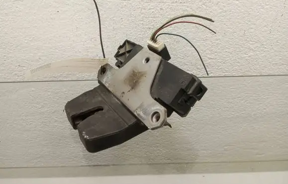 Ford C-MAX I Tailgate/trunk/boot lock/catch/latch 3M51R442A66