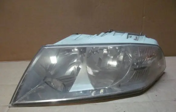 Skoda Octavia Mk2 (1Z) Headlight/headlamp