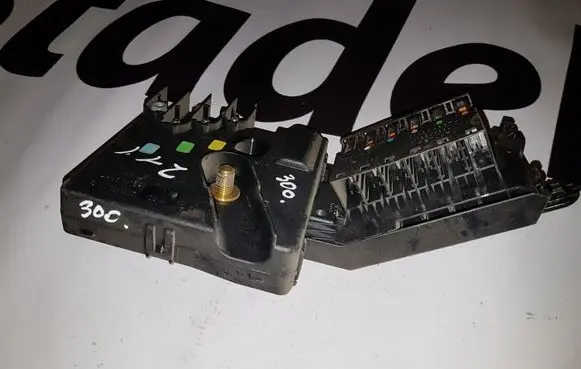 Mercedes-Benz E W211 Fuse module A2115460641 2115460641