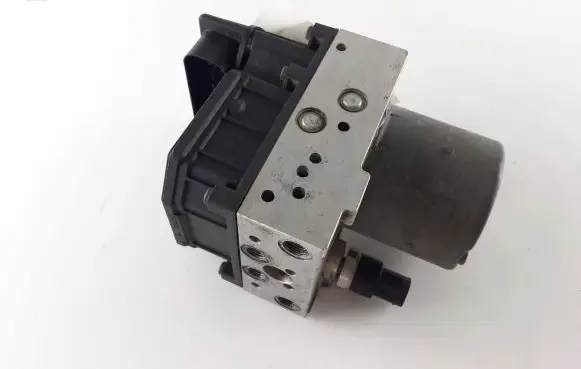 Ford Mondeo Mk III ABS Pump 2S712C405AA 0265225154