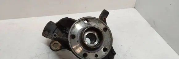 Volvo V70 Front wheel hub