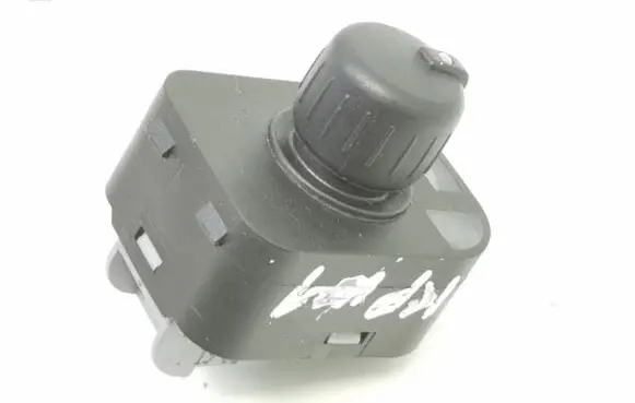 Audi A4 S4 B6 8E 8H Wing mirror switch 8E0959565
