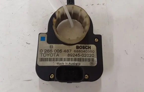 Toyota Corolla Verso AR10 Steering angle sensor 0265005487 6880404350