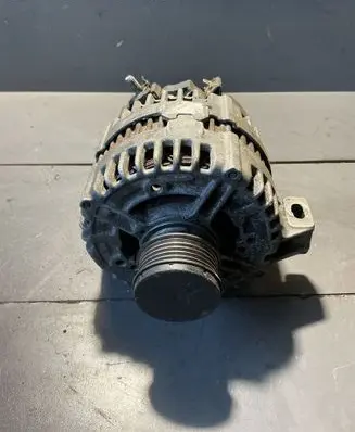 Volvo V70 Generator/alternator 0121715008