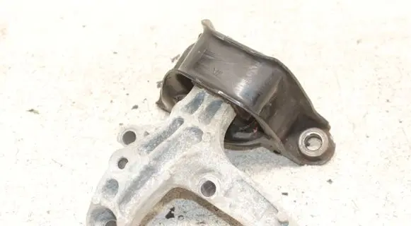 Nissan Qashqai Engine mount bracket 112848459R S420MC
