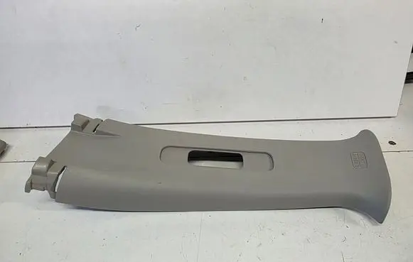 Nissan X-Trail T32 Seat belt trim 769144CE0A 76924JG00A