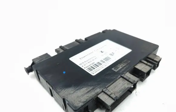 Mercedes-Benz C W203 Seat control module A2118705026 05022317