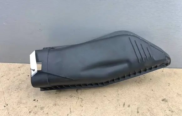 BMW 5 E60 E61 Air filter box cover 7789109 13717789109