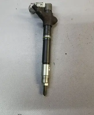Toyota Verso Fuel injector 236700R100