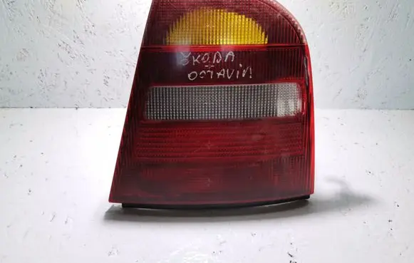 Skoda Octavia Mk1 (1U) Rear/tail lights