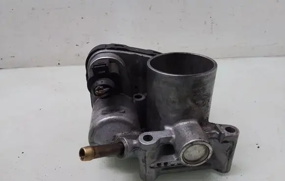 Volkswagen Golf IV Throttle valve 408238321001